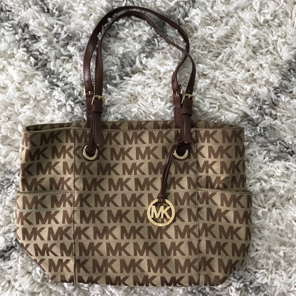 michael kors signature canvas tote